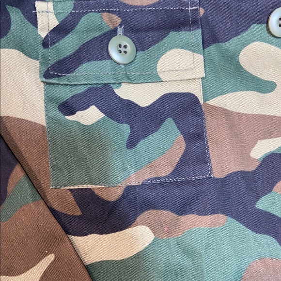 Boys Camo Button Up size 16 - Picture 4 of 7